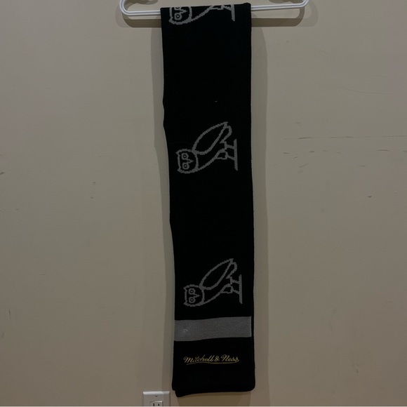 New OVO x Raptors Scarf - Picture 2 of 4